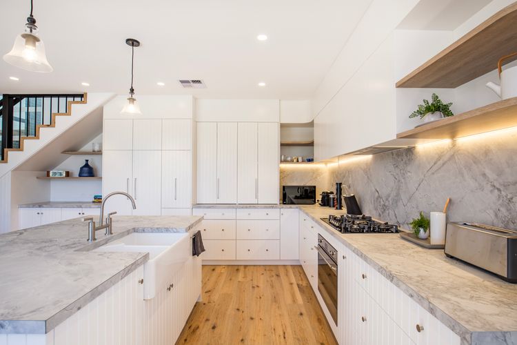 Fantastic chef's kitchen for preparing gourmet meals
