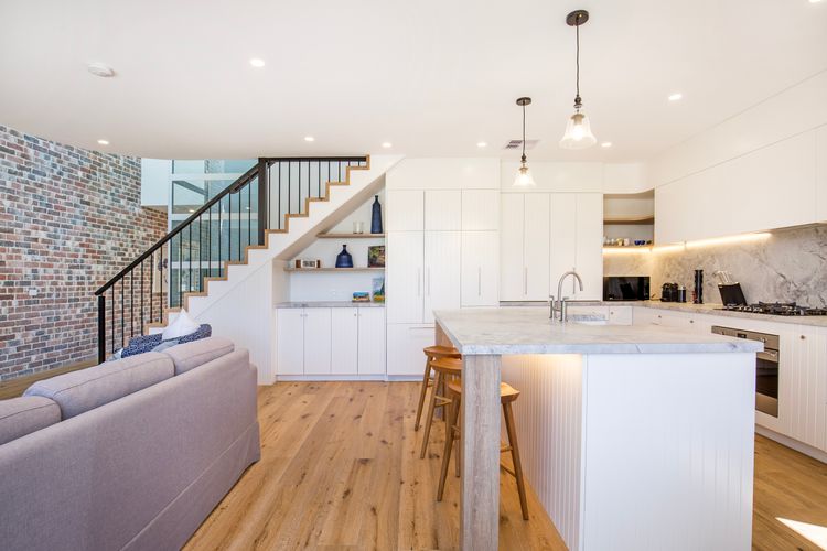Camellia – Pet Friendly – 3 Min Walk to Centre of Berry