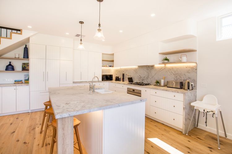 Fantastic chef's kitchen for preparing gourmet meals