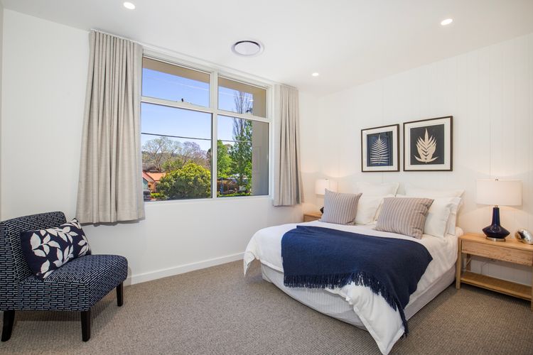 Camellia – Pet Friendly – 3 Min Walk to Centre of Berry