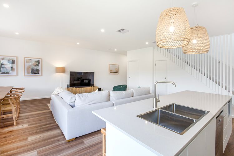 Kirkland – Pet Friendly – 5 Mins Walk to Beach