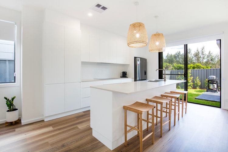 Kirkland – Pet Friendly – 5 Mins Walk to Beach