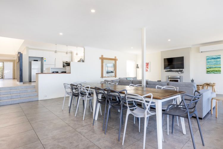 Fantastic chef's kitchen for preparing gourmet meals