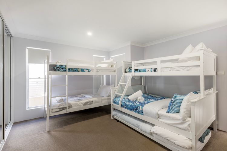 Neptune – Pet Friendly Absolute Beachfront with Stunning Views