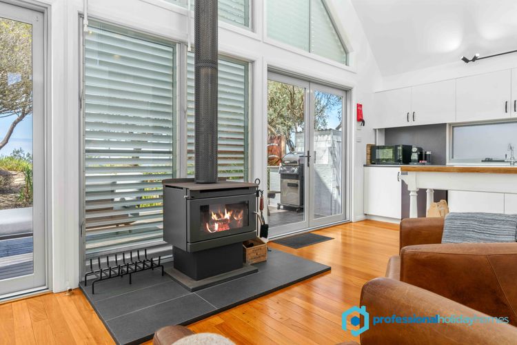 Ocean Dunes – Absolute Beachfront with Fireplace
