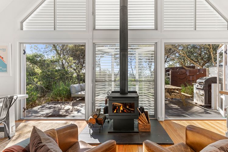 Ocean Dunes – Absolute Beachfront with Fireplace