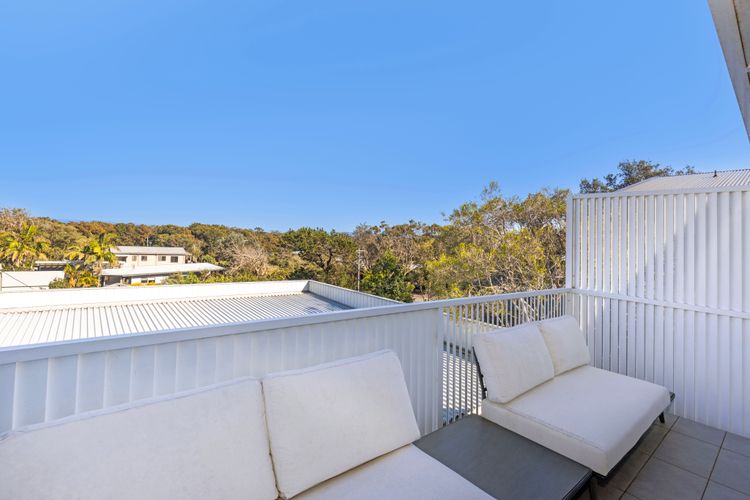 Ocean Dunes – Absolute Beachfront with Fireplace