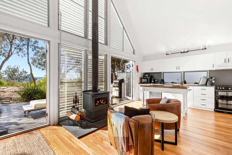 Ocean Dunes – Absolute Beachfront with Fireplace