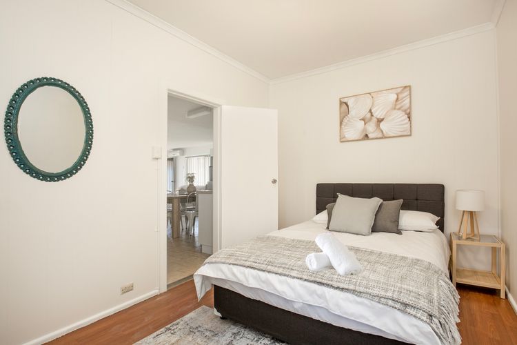 Crystal Bay – Pet Friendly – 3 Mins Walk to Beach