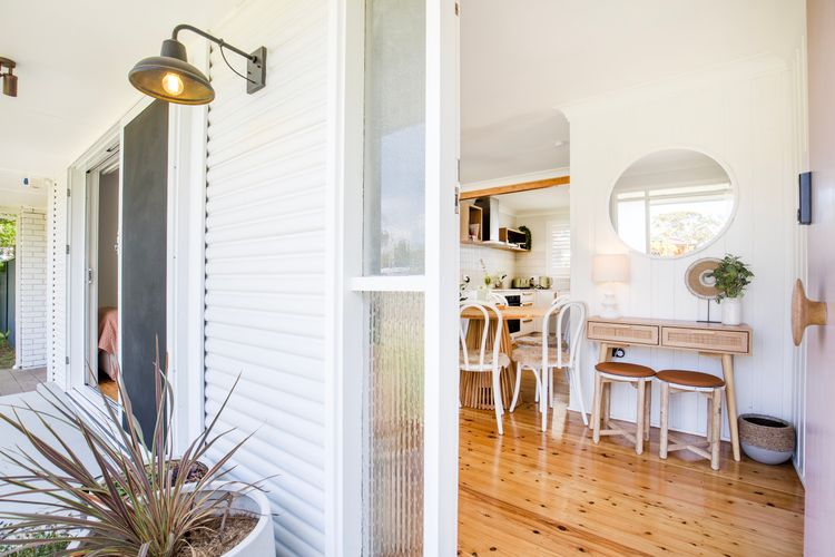 Fleur de Chalet – Pet Friendly – 10 Mins Walk to Beach