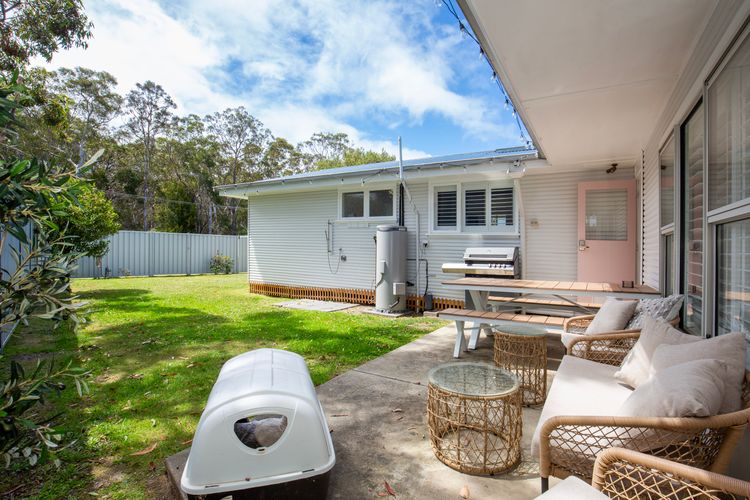 Easy access to an amazing surf beach for surfing, Amazing beach only a few minutes walk away