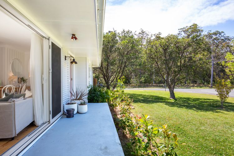 Easy access to an amazing surf beach for surfing, Amazing beach only a few minutes walk away