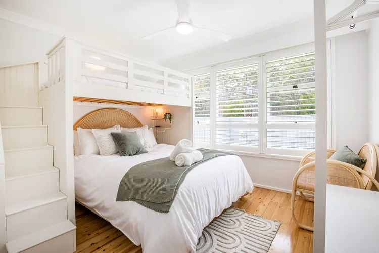 Fleur de Chalet – Pet Friendly – 10 Mins Walk to Beach
