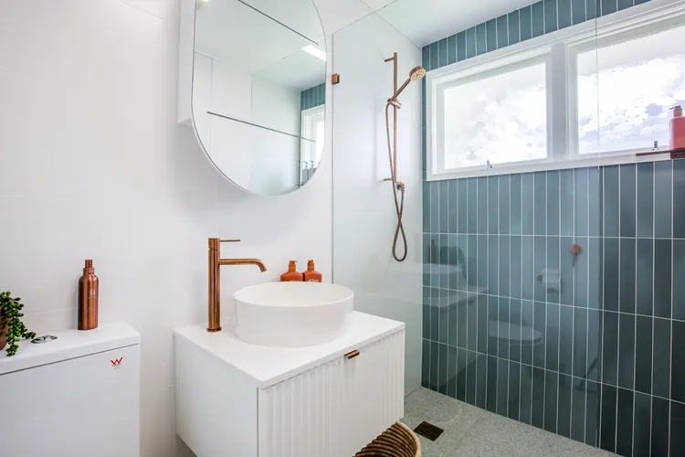 Fleur de Chalet – Pet Friendly – 10 Mins Walk to Beach