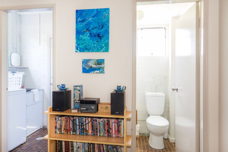 Seahaven – Pet Friendly with Ocean Views- 2 Mins to Beach