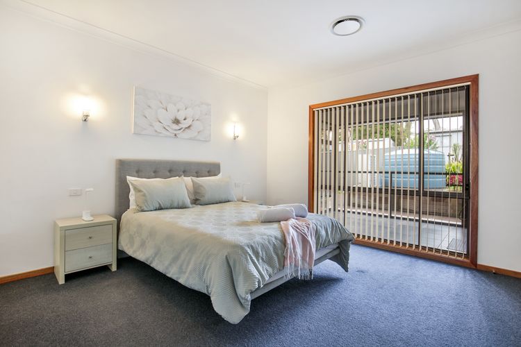 Tangerine – Pet Friendly – 3 Mins Walk to Beach