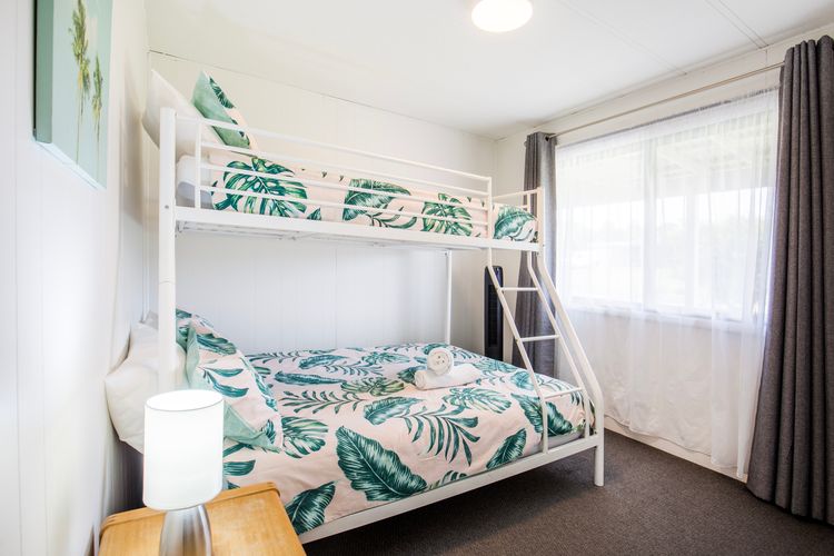 The Relax Shack – Pet Friendly – 8 Mins Walk to Beach