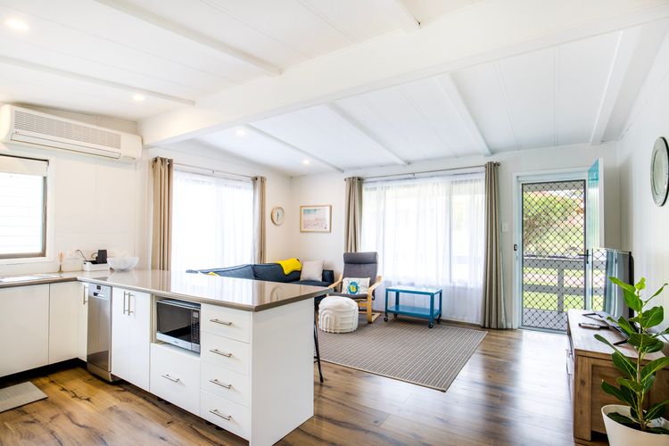 The Relax Shack – Pet Friendly – 8 Mins Walk to Beach