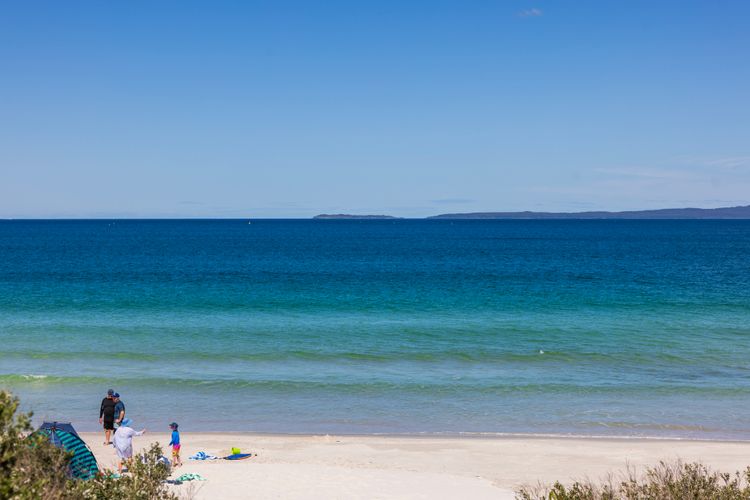 Callala Beach Walk – Beachfront with Fireplace