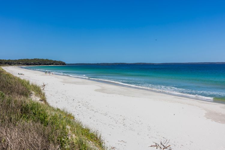 Callala Beach Walk – Beachfront with Fireplace