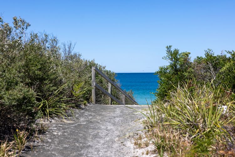 Callala Beach Walk – Beachfront with Fireplace