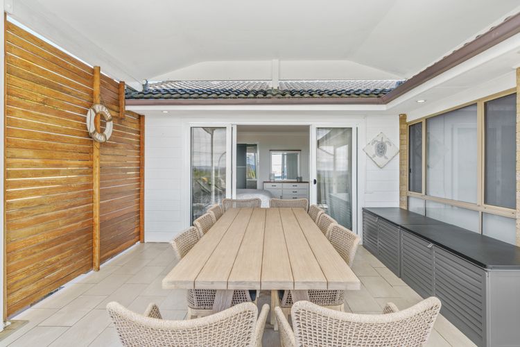 Callala Beach Walk – Beachfront with Fireplace