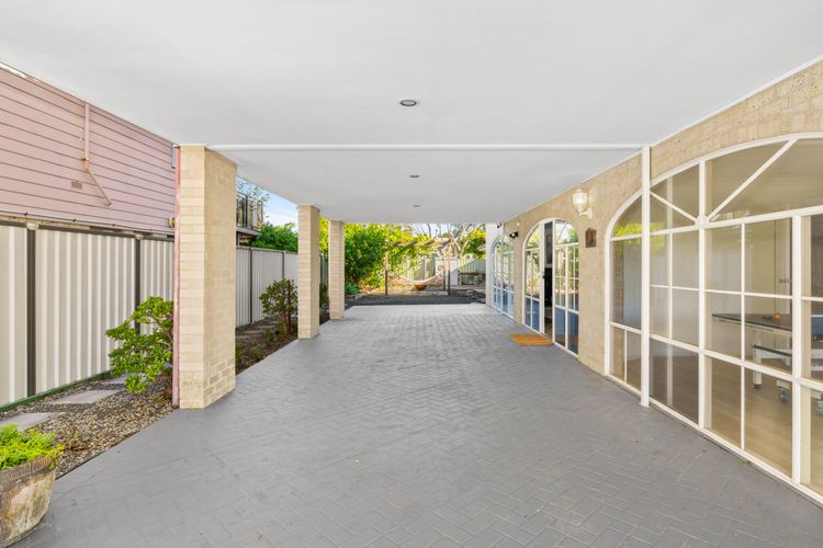 Callala Beach Walk – Beachfront with Fireplace