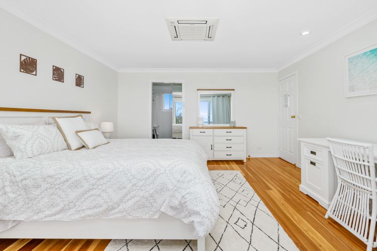 Callala Beach Walk – Beachfront with Fireplace