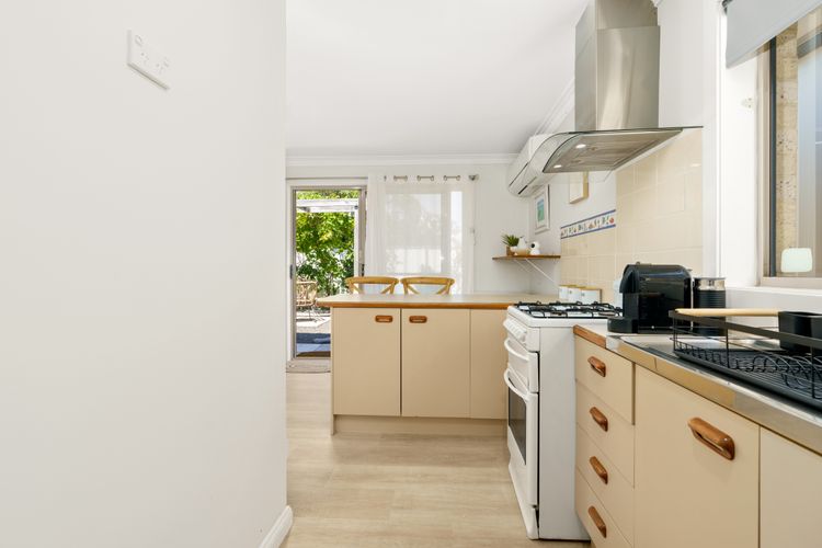 Callala Beach Walk – Beachfront with Fireplace