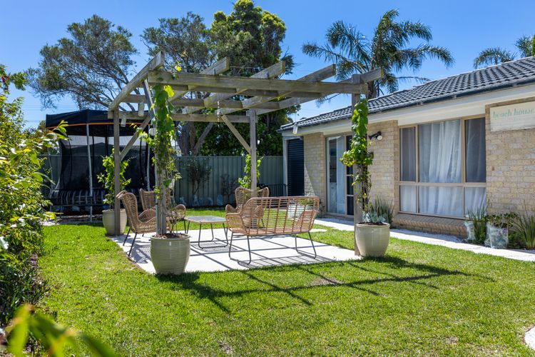 Callala Beach Walk – Beachfront with Fireplace