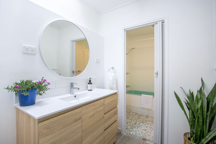 Jack’s Culburra – Absolute Waterfront with Fireplace