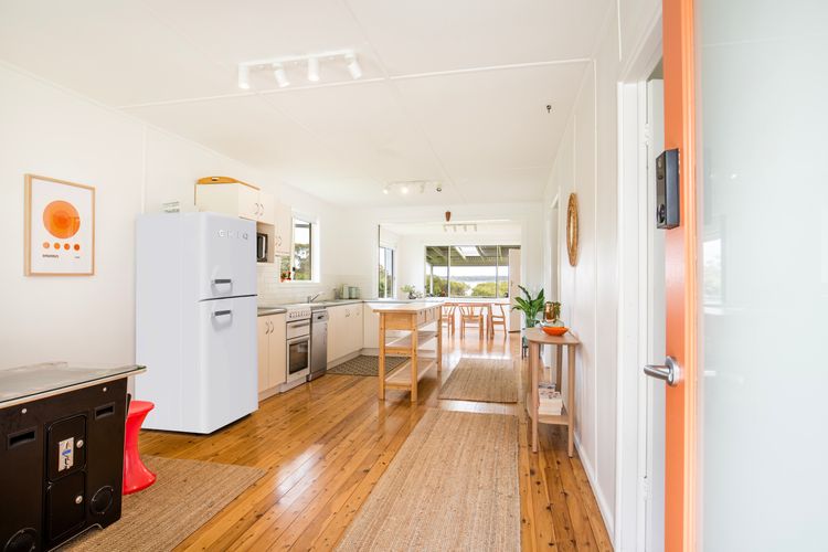 Jack’s Culburra – Absolute Waterfront with Fireplace