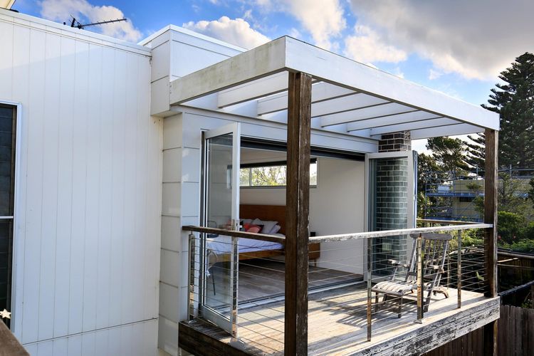 Oceanside – Pet Friendly Absolute Beachfront