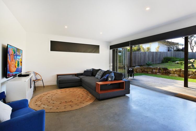 Oceanside – Pet Friendly Absolute Beachfront