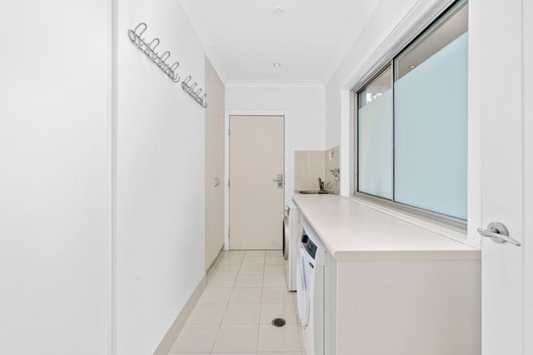Sea La Vie – Pet Friendly with Fireplace and Swimming Pool & Spa