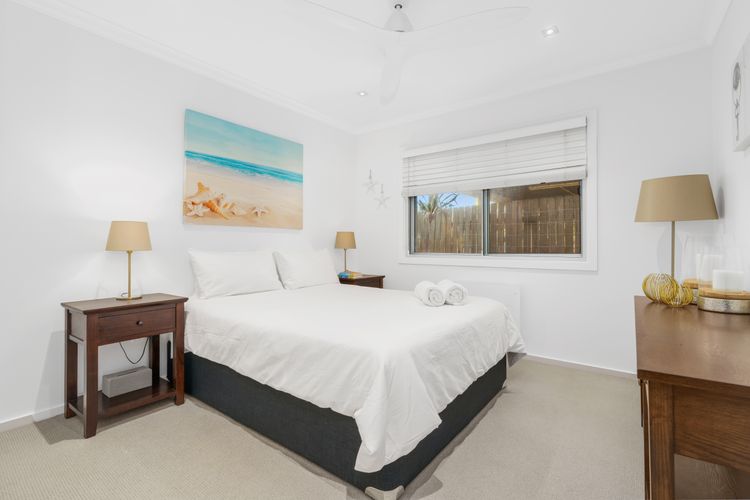 Sea La Vie – Pet Friendly with Fireplace and Swimming Pool & Spa