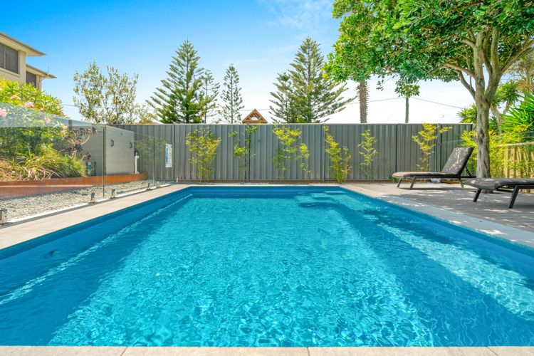 Sea La Vie – Pet Friendly with Fireplace and Swimming Pool & Spa