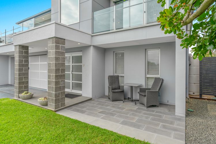Sea La Vie – Pet Friendly with Fireplace and Swimming Pool & Spa