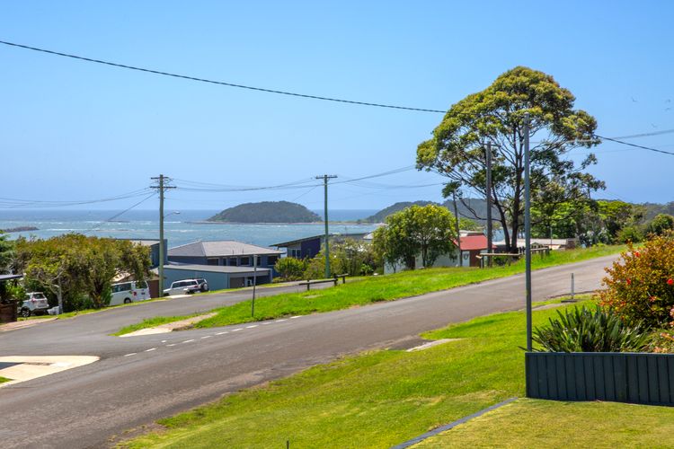 La Vista – Water Views & Mountain Vistas