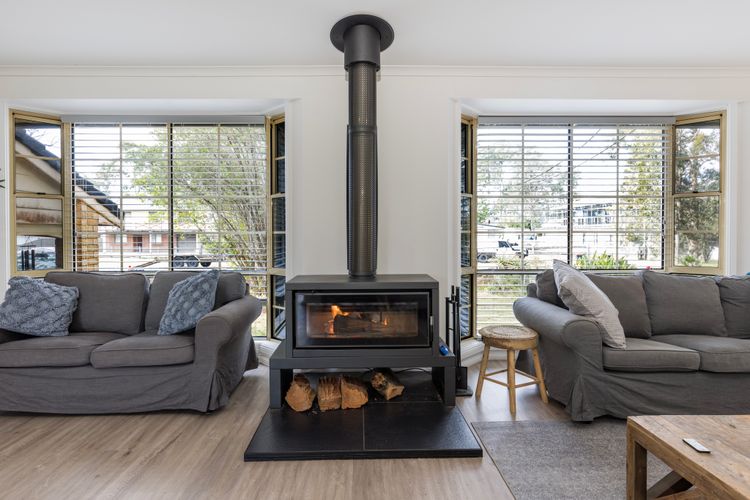 Anglesey – Pet Friendly with Pool – 4 Mins Walk to Beach