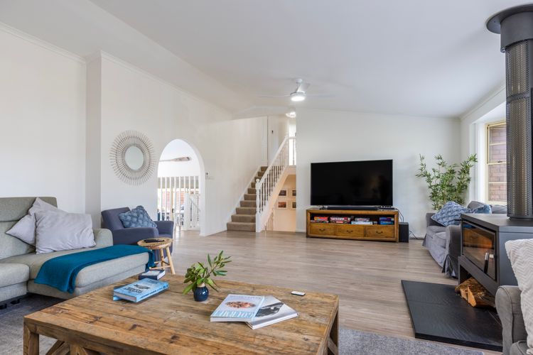 Anglesey – Pet Friendly with Pool – 4 Mins Walk to Beach