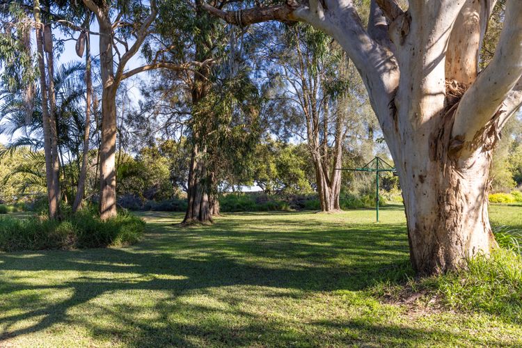 Carramar – Fireplace – Absolute Waterfront