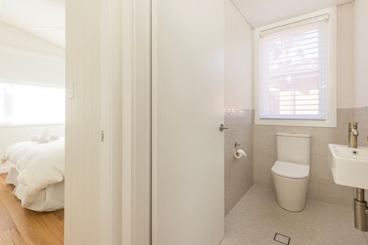 Carramar – Fireplace – Absolute Waterfront