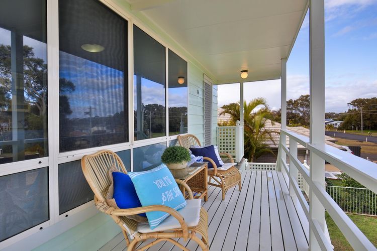 Amazing beach only a few minutes walk away, Easy access to an amazing surf beach for surfing