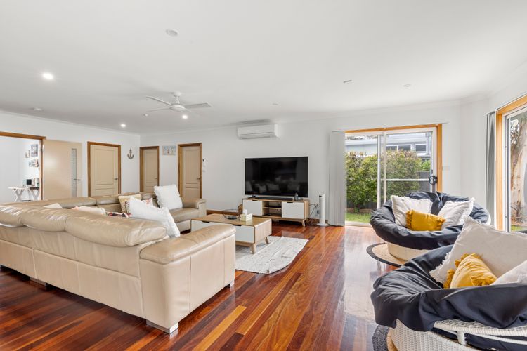 Sandlewood Breeze – Pet Friendly – Community Pool