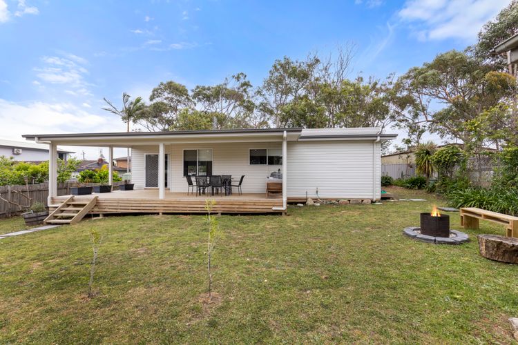 This is Livin’ – Fire Pit – 3 Mins Walk to Beach
