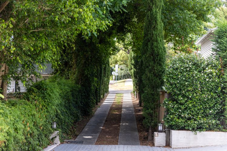 Jasmine House – Pet Friendly with Swimming Pool