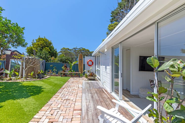 A Touch Of Paradise – 4 MIn Walk to Beach