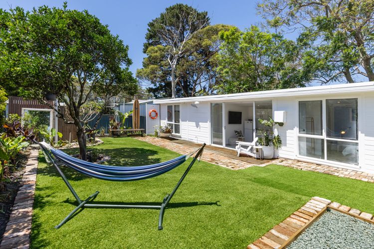 A Touch Of Paradise – 4 MIn Walk to Beach