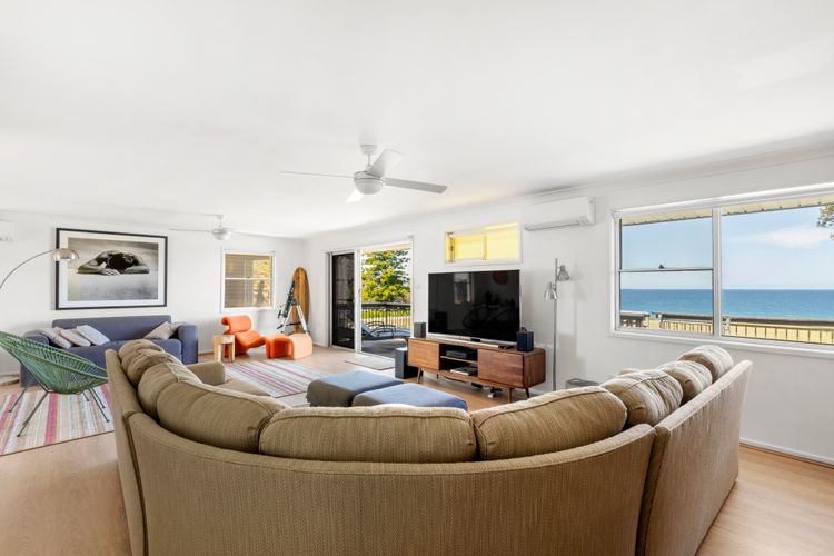 Amazing beach at your doorstep, Easy access to an amazing surf beach for surfing